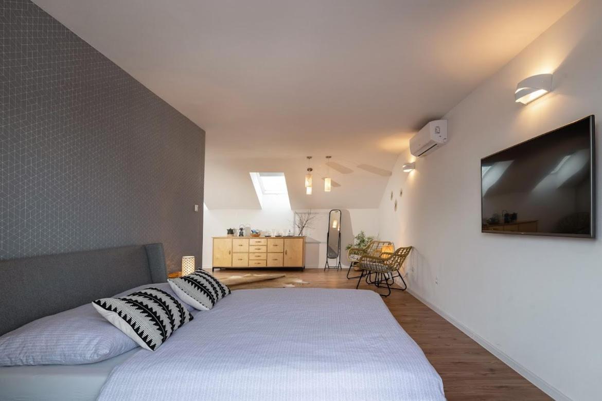 Apartman Pod Vezou 1 Banská Bystrica Eksteriør billede